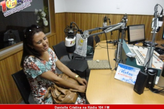 Danielle Cristina na Rádio 104 FM
